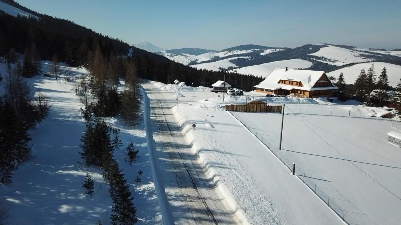 Hotel Koliba Holica Huty Esterno foto
